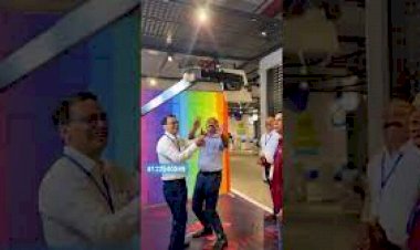 sky spiny photo booth video booth new concept product 8122540589 corporate Event Mumbai Jaipur India Bangalore kerala kolkata pune goa delhi chennai